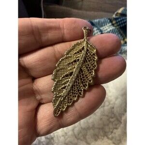 Gold Tone Filigree Leaf Pendant Charm Necklace Vintage Boho Nature Jewelry